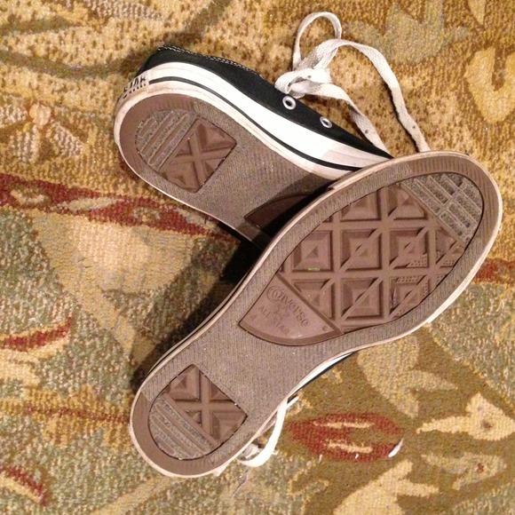 Classic Black All-Star Converse - Picture 4 of 4