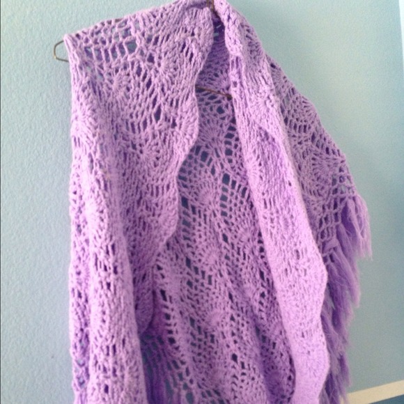 Hand knitted ladies lilac shawl