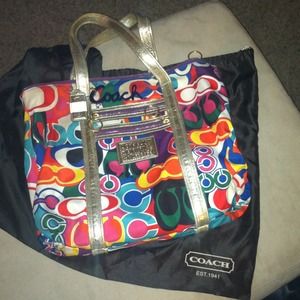 Coach Poppy signature tote