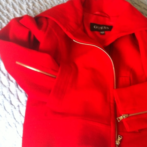 ADORABLE FIRE RED GUESS JACKET!!