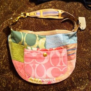 Spring purse