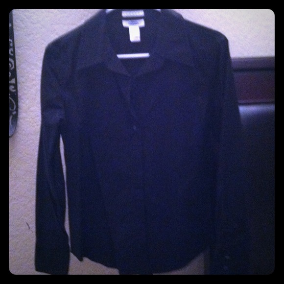 Black collar shirt