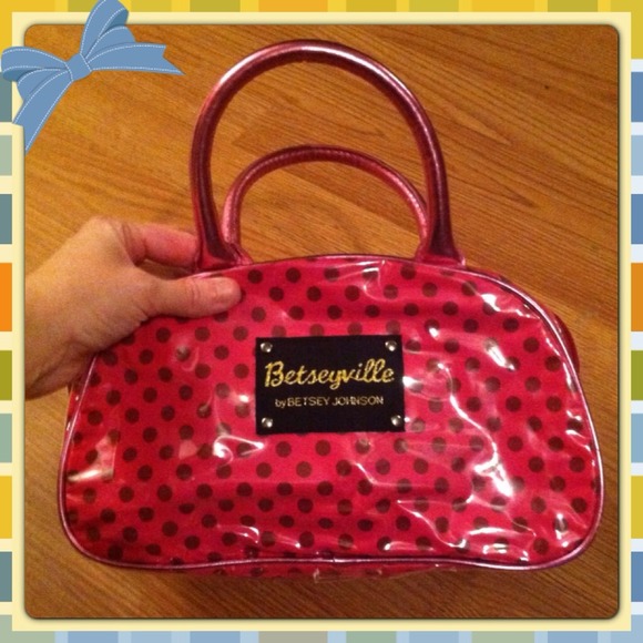RESERVED!!🎀Betsey Johnson makeup bag🎀