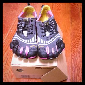 Vibram five finger Komodo sport LS pink/gray/black