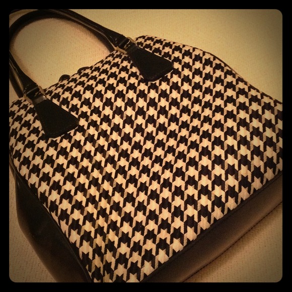 ⛔Sold⛔Liz Claiborne classic Jackie-o purse