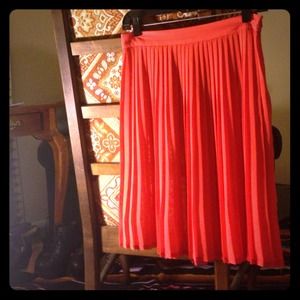 AMERICAN APPAREL Sheer Chiffon Pleated Skirt