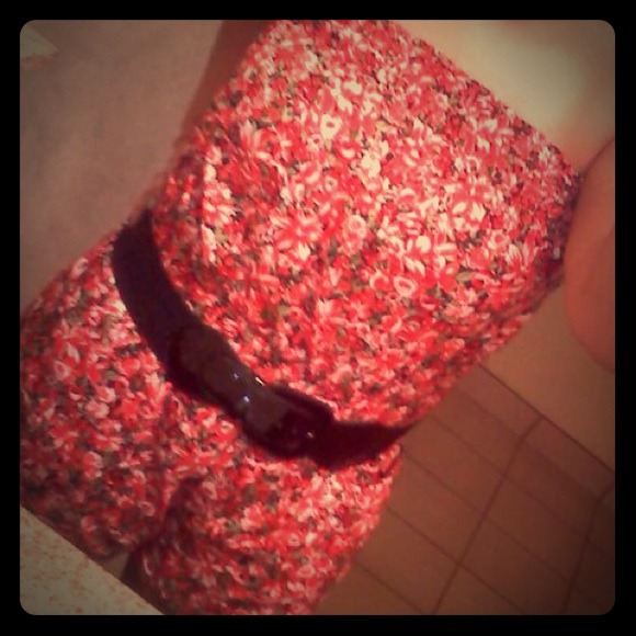 Floral print romper!