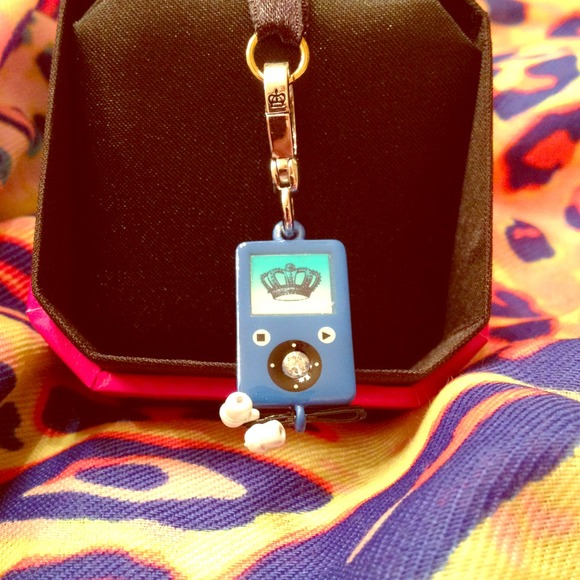 Juicy Couture IPod sliver Charm