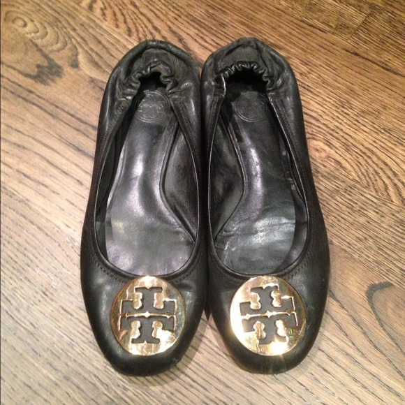 Tory Burch Reva flats in black. Size 8