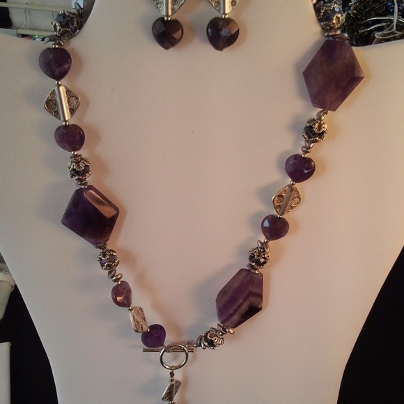 Jewelry - Amethyst stone necklace  with matching earrings