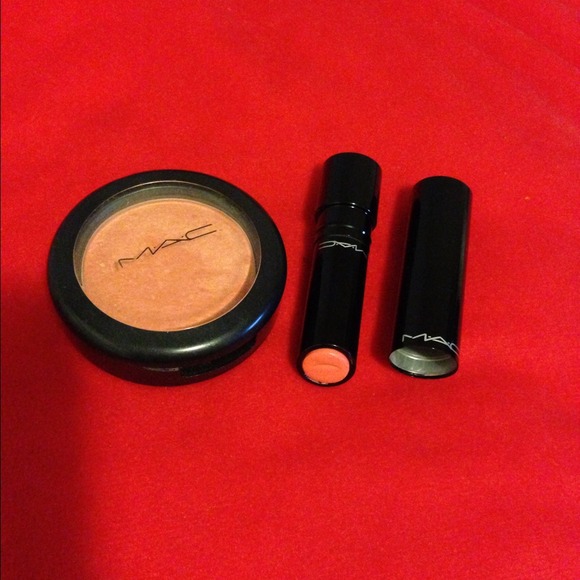 ⛔RESERVED⛔MAC coral bundle 💄