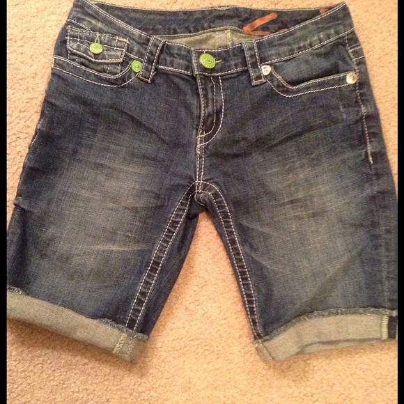 Seven7 Jean capris!🚫Sold🚫