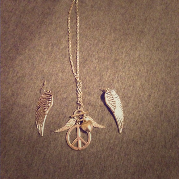 Angel wing jewelry set