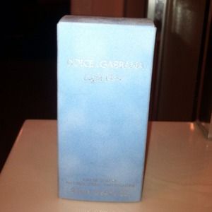 Perfume light blue