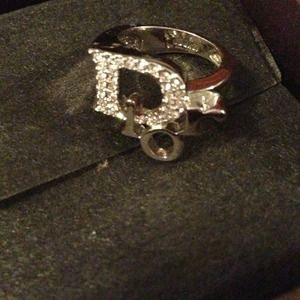 Dior crystal ring sz6