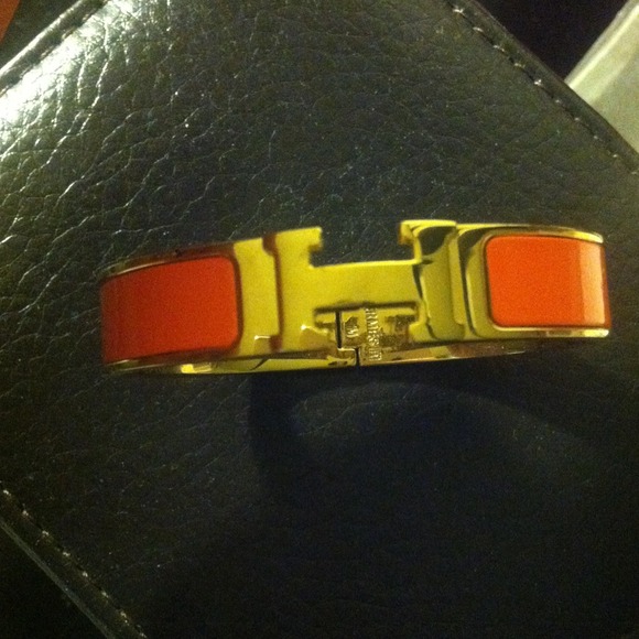 Hermes cuff