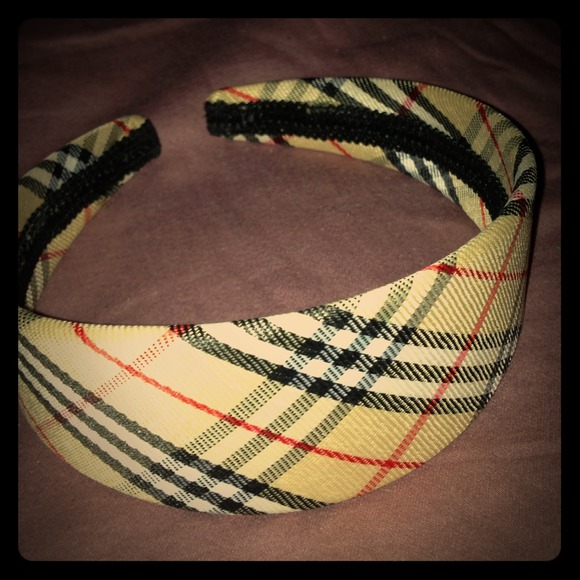 Burberry Accessories - Hot 💗Burberry logo headband