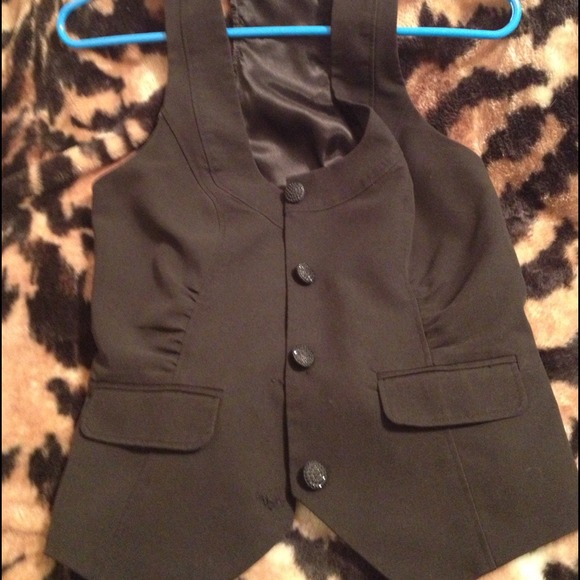 Black lace back vest