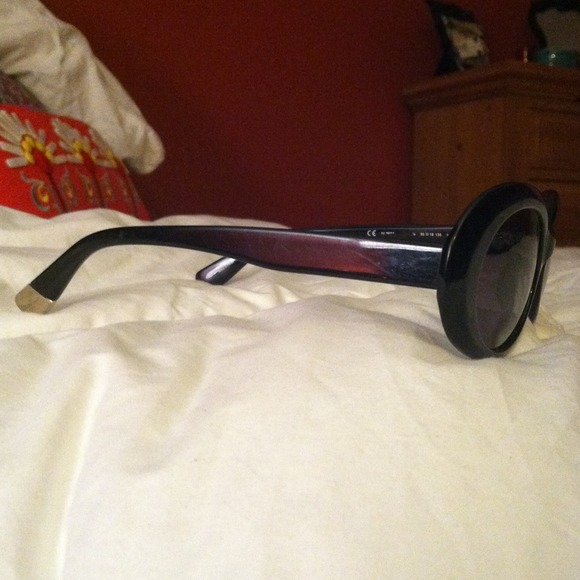 Juicy Couture Sunglasses main image 4