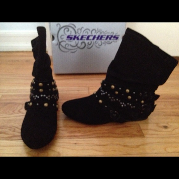 Skechers Boots - ❗REDUCED❗BNWOT Skechers Studded Leather Boots