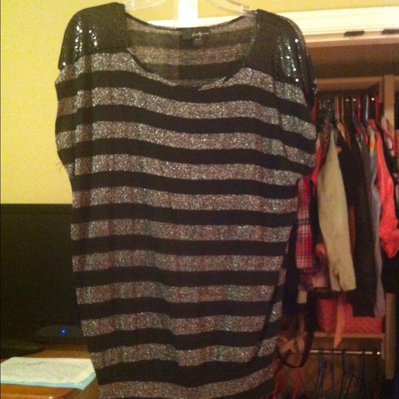 Silver and black sparkley too size medium