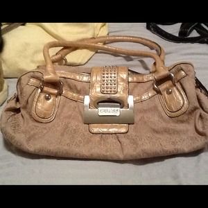 Beige guess purse