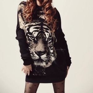 Over-sized Tiger Sweater