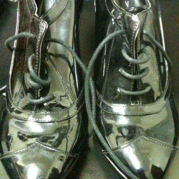 Steve Madden patent leather oxford lace up booties