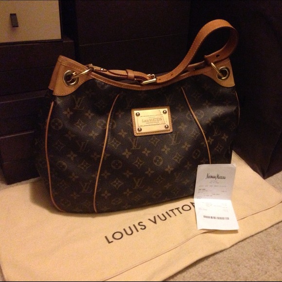 ⛔NO Longer Avail⛔ AUTH Louis Vuitton Galliera PM