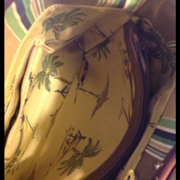 Large purse - Picture 4 of 4