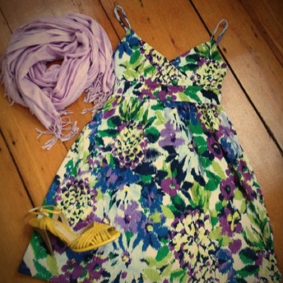 Cute sundress!