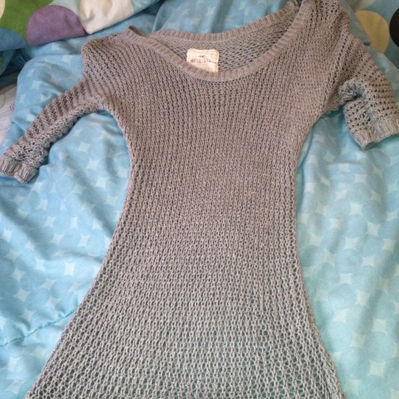 Grey hollister sweater
