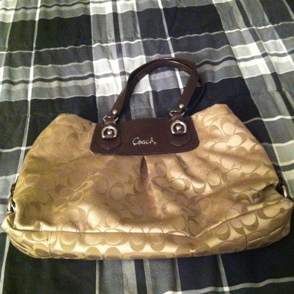 🌺Traded to @ohmanitsmg🌸