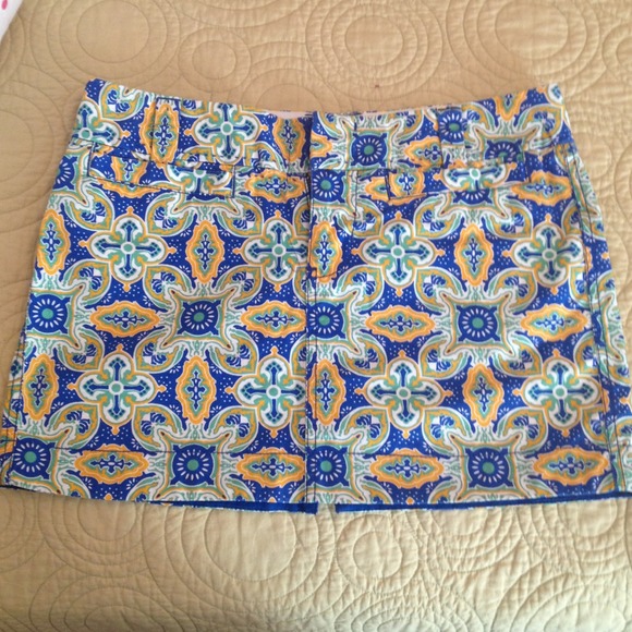 Old Navy Dresses & Skirts - Size 4 Old Navy printed skirt