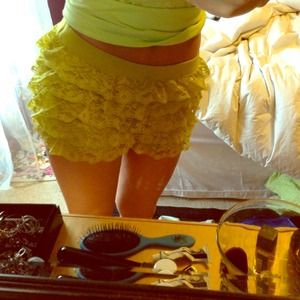 Lime green ruffle shorts!
