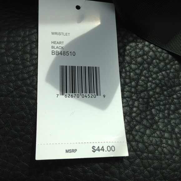 🚫SOLD🚫🆕 Betsey Johnson sequin - Picture 2 of 4