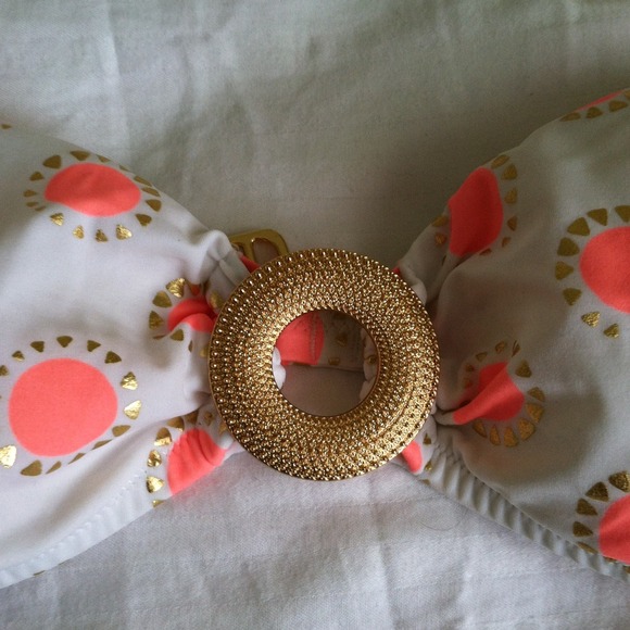 Victoria Secret swim top - Picture 2 of 3