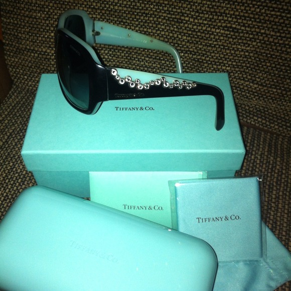 BUNDLE Authentic Tiffany & Co. Sunglasses and LV