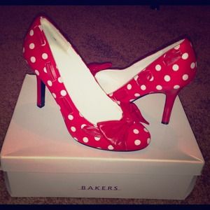NWT Bakers Red And White Polka Dot Pumps