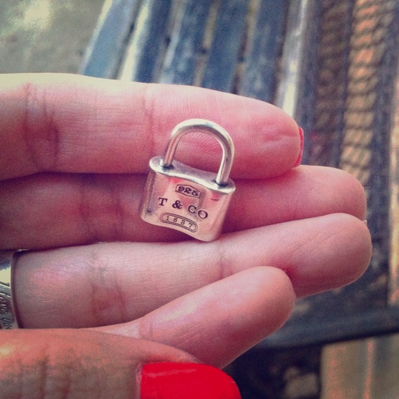 💢SOLD💢Authentic Tiffany & Co. Lock charm