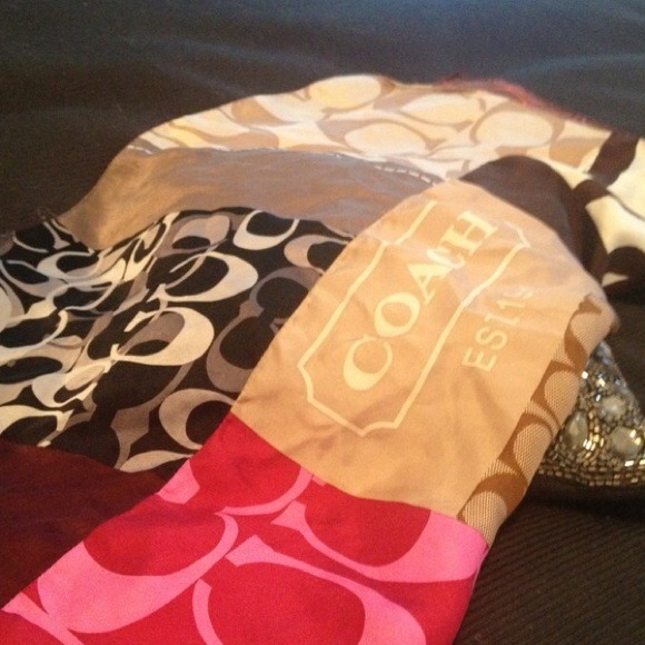 Coach Accessories - 🚫SOLD via eBay🚫Authentic Coach scarf