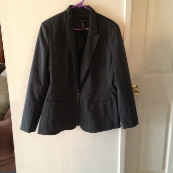 Attention blazer size 16 gray