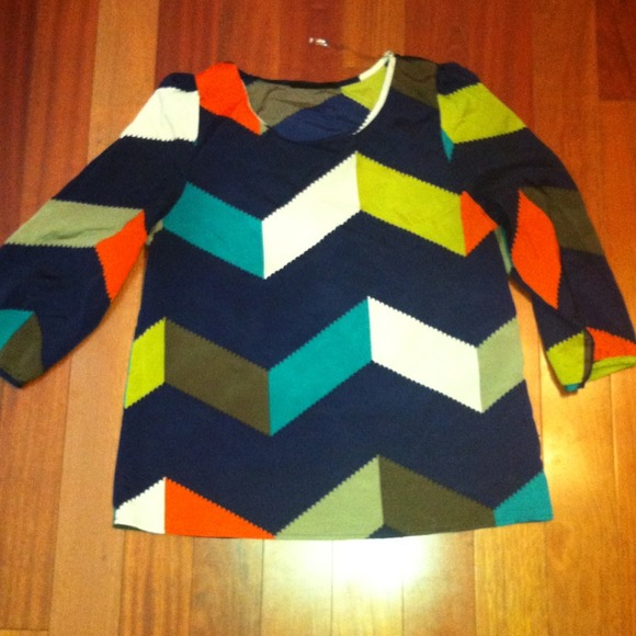 ❌ON HOLD FOR 24HRS ❌Chevron top