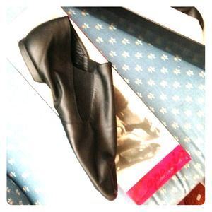 Never worn Capezio black leather jazz size 7.5