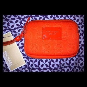 Michael Kors wristlet