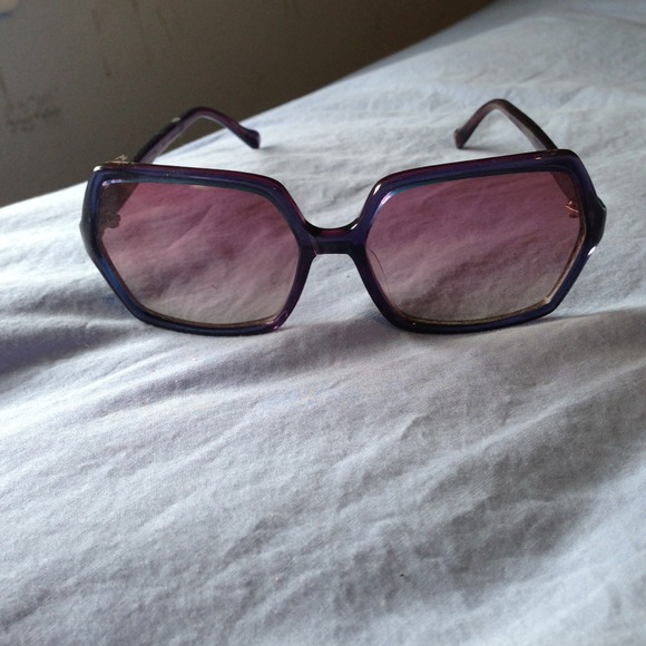 Lucky brand sunglasses