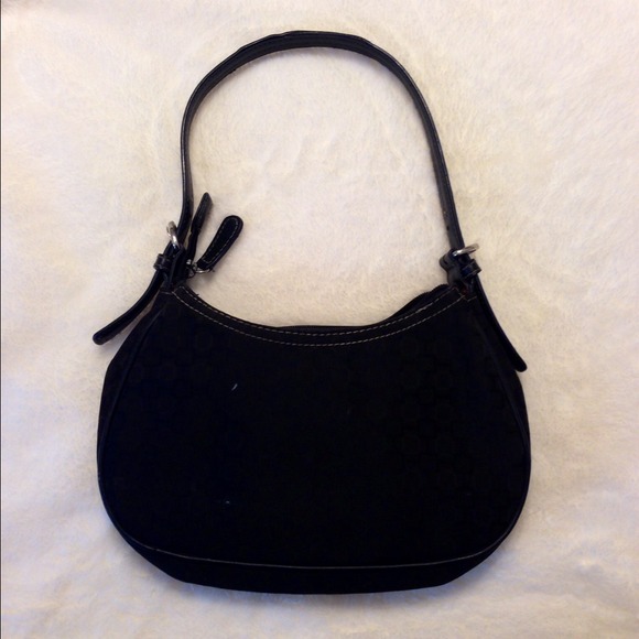 🚫SOLD🚫✨Nine West Handbag✨