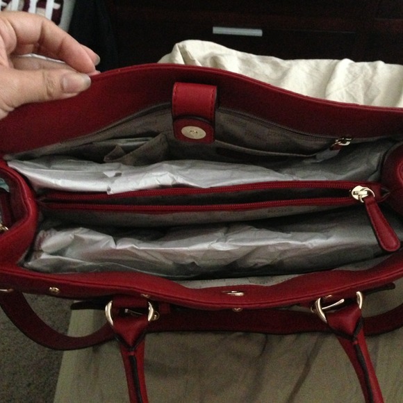 ❌SOLD to skysee ❌Michael Kors Bag and Wallet set - Picture 3 of 4