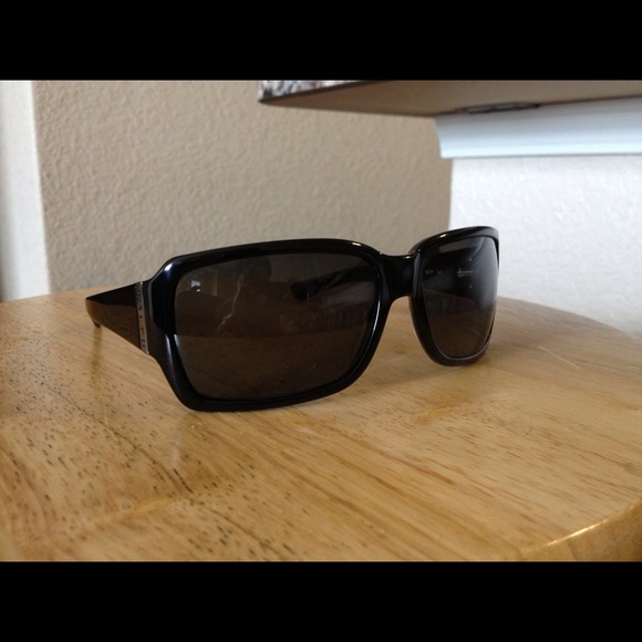 Ralph by Ralph Lauren sunglasses😎 - Picture 3 of 5