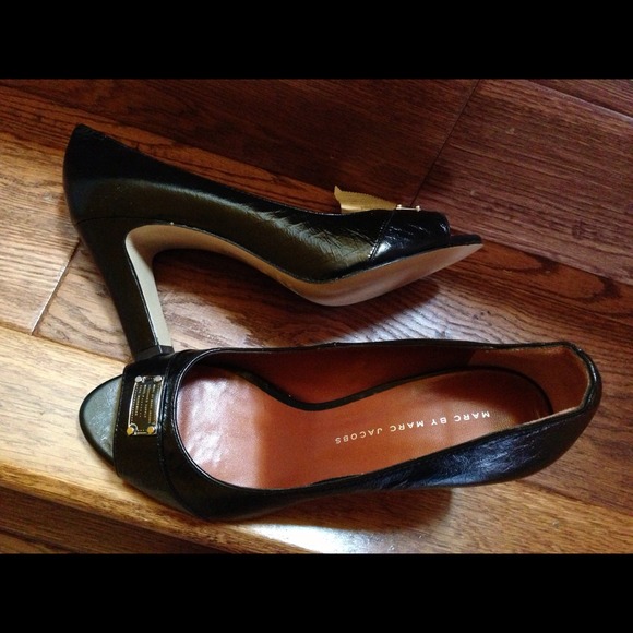 Marc by Marc Jacobs Shoes - Sold ****Marc by Marc Jacobs Black leather heels